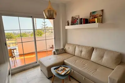 Image de Nice and quiet one bedroom apartment with a beautiful terrace, see view, s pool
