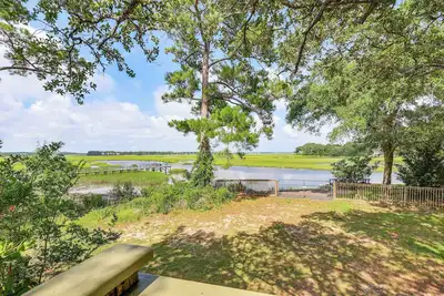 Image de Amazing Views! ‘One More Day’ Escape on Oak Island