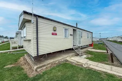 Image de Lovely 6 berth caravan at St Osyth Beach Holiday Park in Essex ref 28035fi