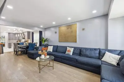 Image de 3-bedroom house in beautiful Chicago with Ac —— Pet friendly