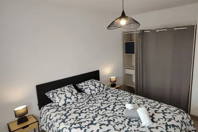 Image de Maison Neuve 80m2 / Wifi / Netflix / 5 couchages / Chateaux
