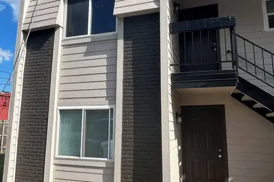 Chill host and convenient location