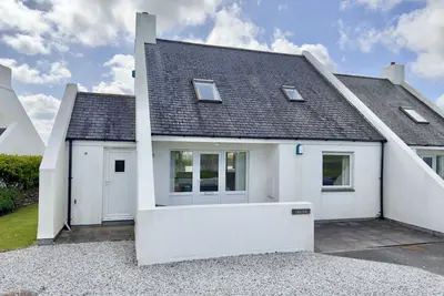 Image de Chough at Highcliffe -  a dormer bungalow that sleeps 7 guests  in 4 bedrooms