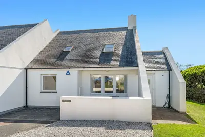 Image de Gully  at Highcliffe -  a dormer bungalow that sleeps 7 guests  in 4 bedrooms