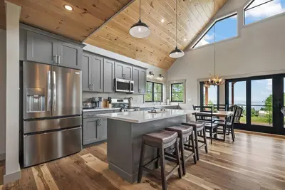 Image de Maine Escape | Rangeley Lake Views, Snowmobile Access & Close to Saddleback