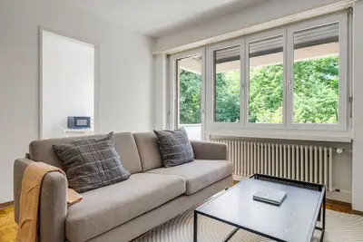 Image de Blueground | Affoltern, balcony, nr Uetliberg