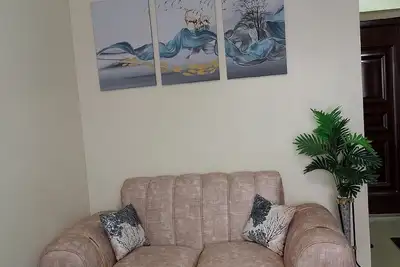 Image de Cosy Studio in Nairobi West, Close proximity to Airport, Shopping malls & Gym.