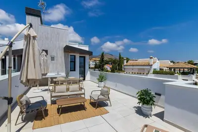 Image de Retraite Montemar avec piscine privée
