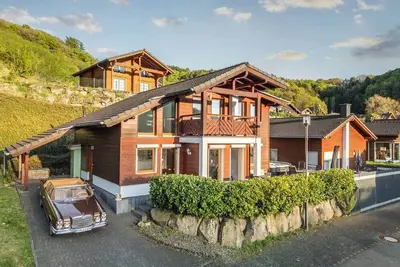 Image de Luxury wellness house directly on the lake