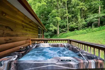 Image de Free Dollywood Tix/Modern/Dog Friendly/Hot Tub