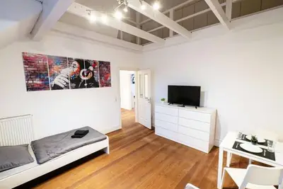 Image de Große Monteurwohnung in Villa – 4 Zimmer, Wlan, Tv, Küche – Ahrensburg Nähe Hamburg - OD06b