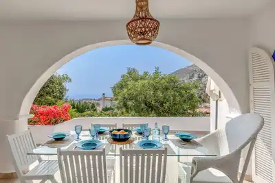 Image de Hibiscus by Sun & Sea Homes