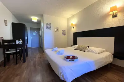 Image de Studio cosy avec piscine à Saint-Florent