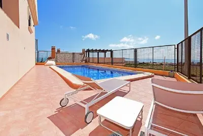 Image de Maison de vacances El Carmoli pour 1 - 6 personnes avec 3 chambres à coucher - Maison de vacances