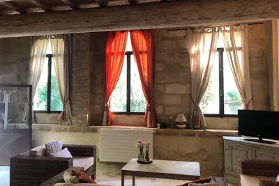 Image de Entre Pont et Palais – Gîte de Caractère en Provence