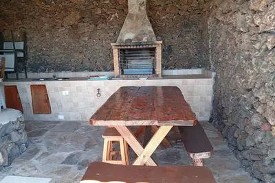 Image de Elegant Island Stay with Bbq in Hierro