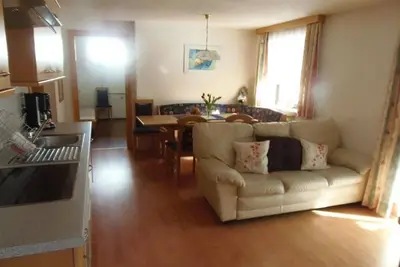 Image de Schattaugut: Apartment with Garden View