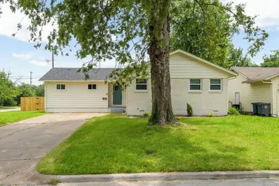 Image de Modern Spacious Gem-2mi to Expo Center, Sleeps 11, 2 bedrooms w/ private bath