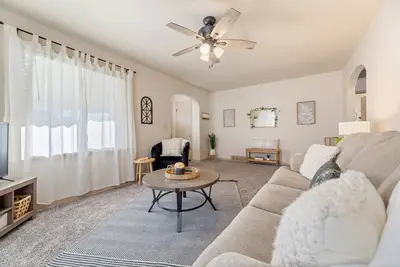 Image de Clean, Cozy, Quiet 2-bedroom