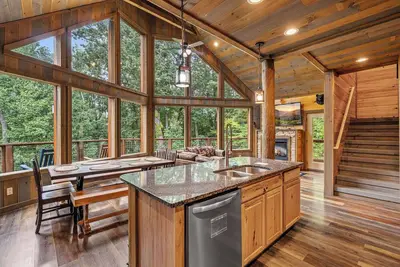 Image de Spacious Retreat w/ Game Room & Hot Tub