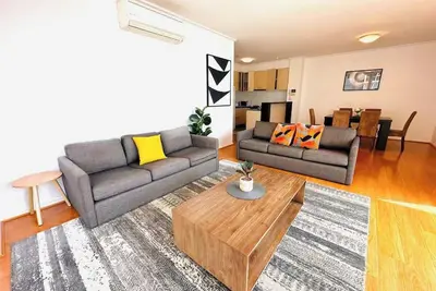 Image de Centurion - 13th floor Southbank Apt with parking!