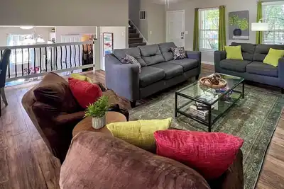 Image de New! 10 Guest! King Bed! Patio! Grill! Near Atl & Downtown Norcross