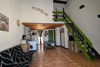 Image de Maison de Vacances 'La Capelle 4 Personnes 349' avec Piscine Commune, Wi-Fi et Climatisation