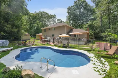Image de My Ultimate Getaway l Pool l HotTub l Sauna l Game Room