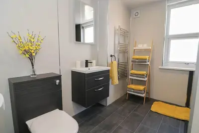 Image de Central 3-Bed Llandudno Townhouse – Walk to Beach & Shops