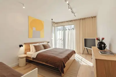 Image de TurnKey | Henry's Tower Apartment Iv-2