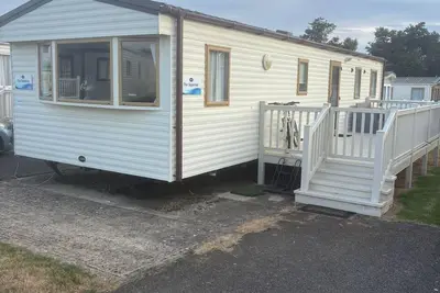 Image de Dog friendly caravan with decking at Manor Park in Hunstanton ref 23063w