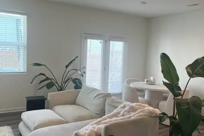 Image de Charming 2-bedroom condo in peaceful Cartersville with Neighborhood Coffee Shop