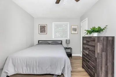 Image de Duplex Apartment w/Office Space