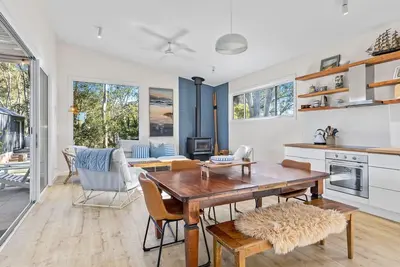 Image de Seahaven at Mossy. Iconic beach house within a minute from the Mossy Cafe