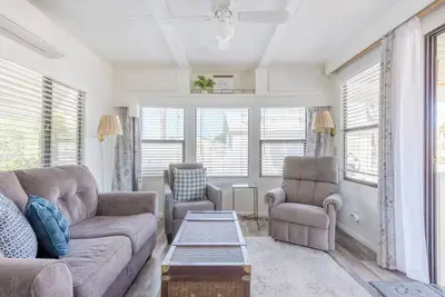 Image de 13 Mineral Pools in Peaceful & Charming Resort. Small dogs welcome!