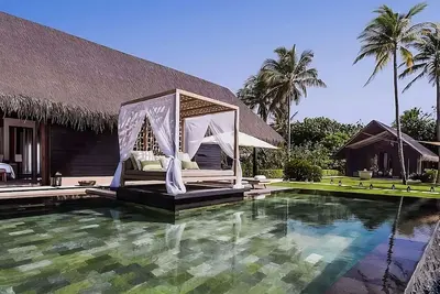 Image de Delight in Premium Suites & Unique Lifestyle! Beach View w/ Private Pool