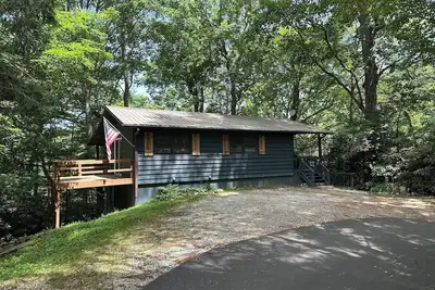 Image de Charming 2-bedroom 2-bath cottage near town in Highlands