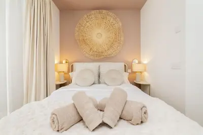 Image de Aurora Stays by Charming Xiii, Apartment for 2 with free parking