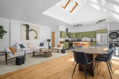 Image de Noho Penthouse by StayHaus | 4br w/ Private Roof