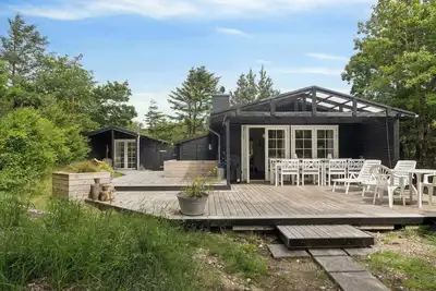Image de Lovely cottage with view of the fjord