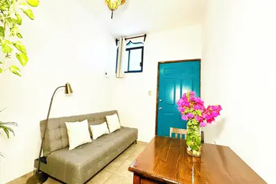 Image de Beirut- Charming studio in downtown Cabo San Lucas with beautiful garden