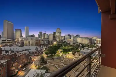 Image de Denver Highrise Condo with Amazing Views
