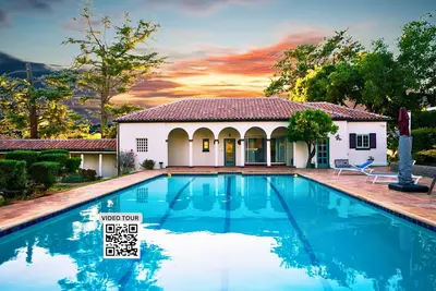 Image de Gracious Garden Suite Heated Pool + Jacuzzi