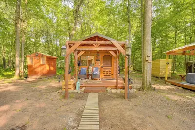 Image de Glamping Getaway w/ Porch in Wisconsin Northwoods