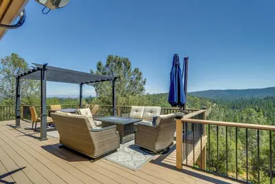Image de Hot Tub + Game Room: Family Retreat in Groveland!