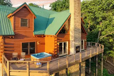 Image de Big Bear Cove | Hot Tub, Game Room, Fireplace + Smoky Mtn Views