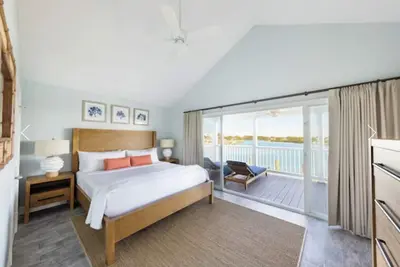 Image de Perfect Island Escape with Full kitchen Setup and Direct Access to the Pool!