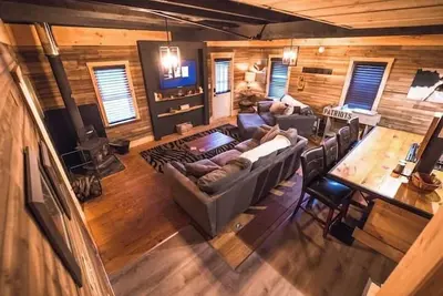 Image de The Overlook/Cozy 2 bed/Hot Tub/Wood Stove/Firepit