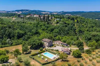 Image de Belle maison de vacances privée avec piscine privée, climatisation, Wifi, Tv, patio, parking