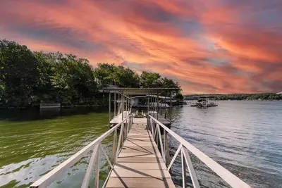 Image de Lakeview Margaritaville-3bd/3ba/Decks/Dock/Grill/Resort Access/Sleeps 8 People